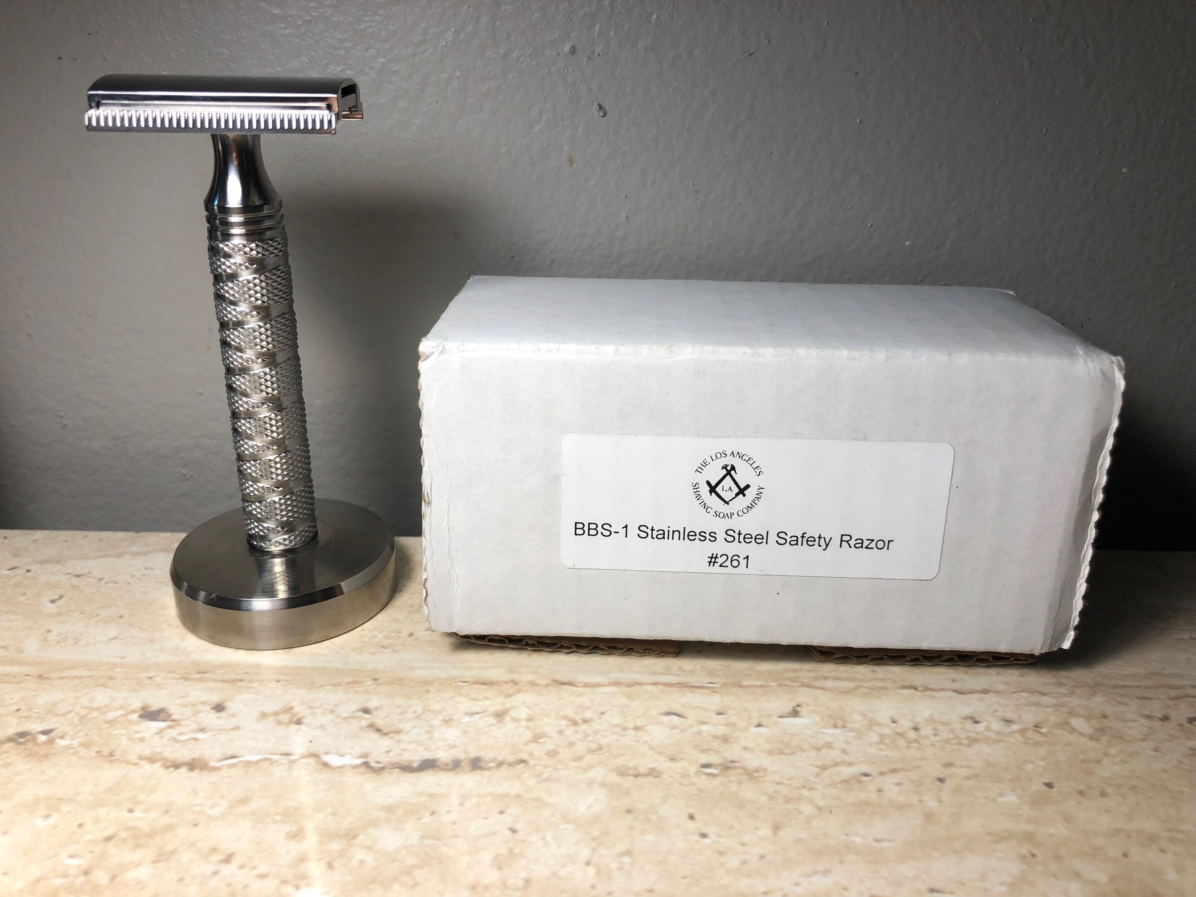 Safe Straight Razor Shave Straight and Safe | Dedicated to Classic Shaving, Straight Razors ...